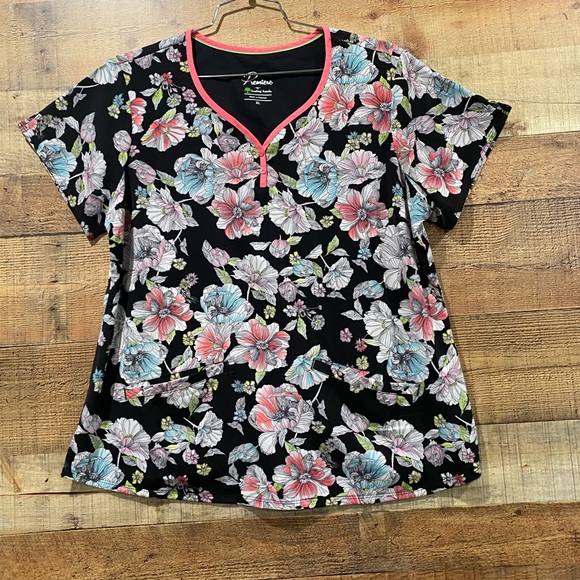 Healing Hands Premiere Floral Print Scrub Top Size XL - Picture 1 of 5